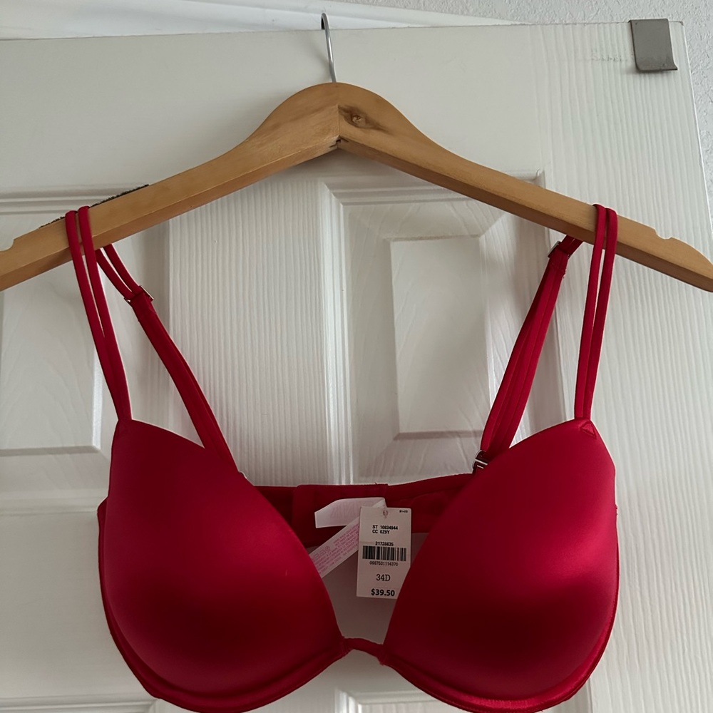 Victoria's Secret Red Padded Push-Up Bra NEW